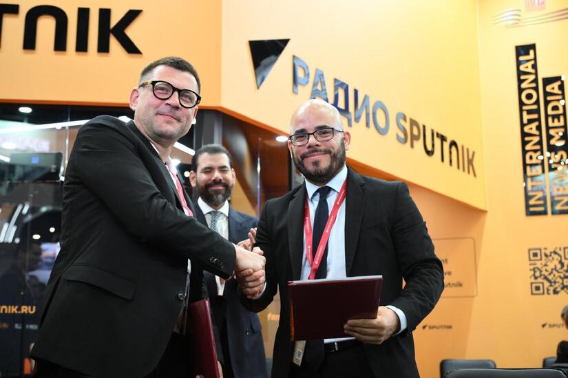 FIRMA-DE-CONVENIO-CON-SPUTNIK--(1)