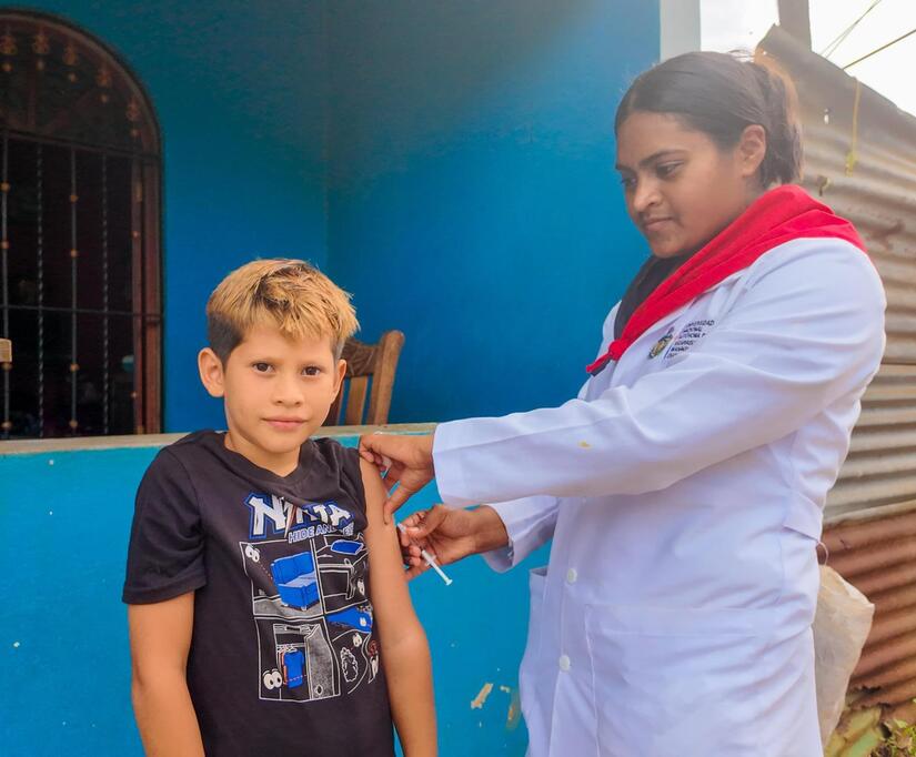 Campana-de-vacunacion-contra-el-sarampion-5