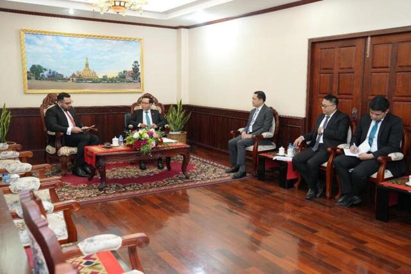 Mario-Armengol-en-Laos-3