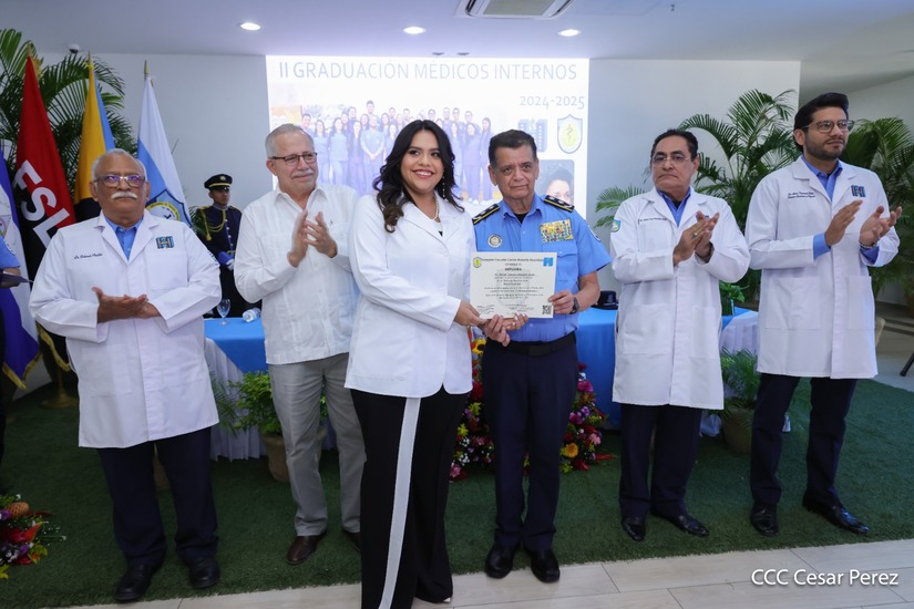 Graduacion-Medicos-Policia-Nacional-7