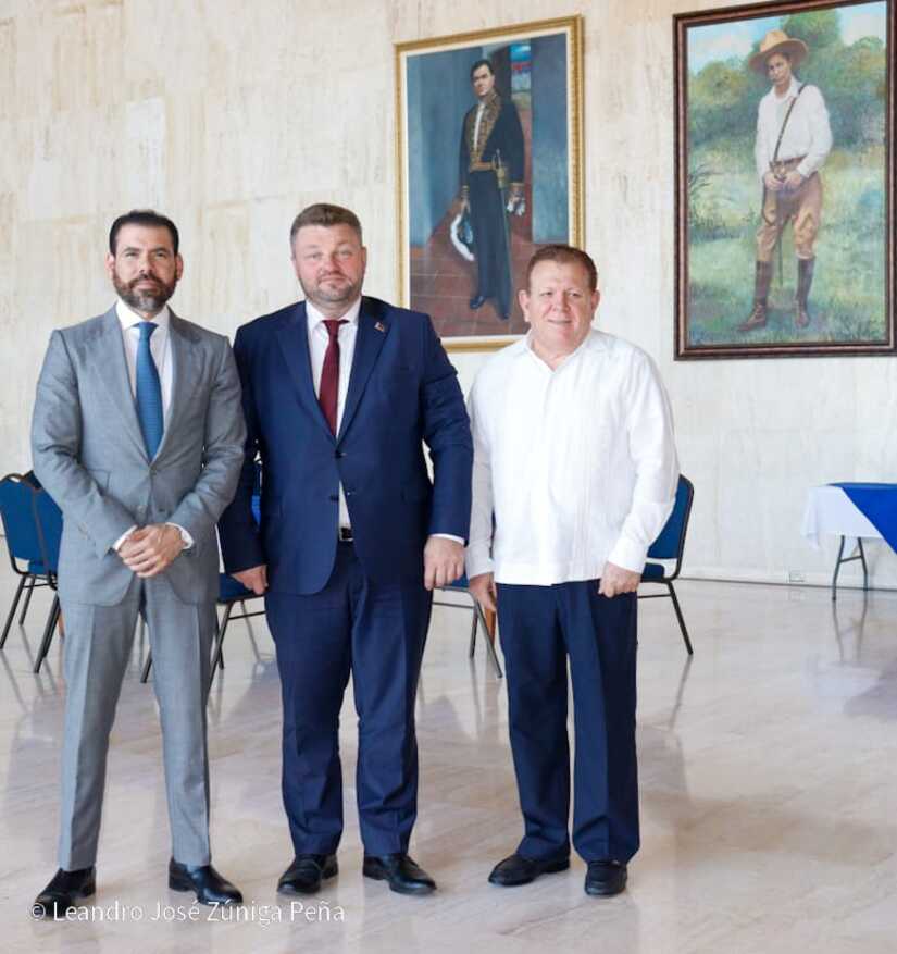 Visita-del-Embajador-de-Bielorrusia-al-TNRD-20