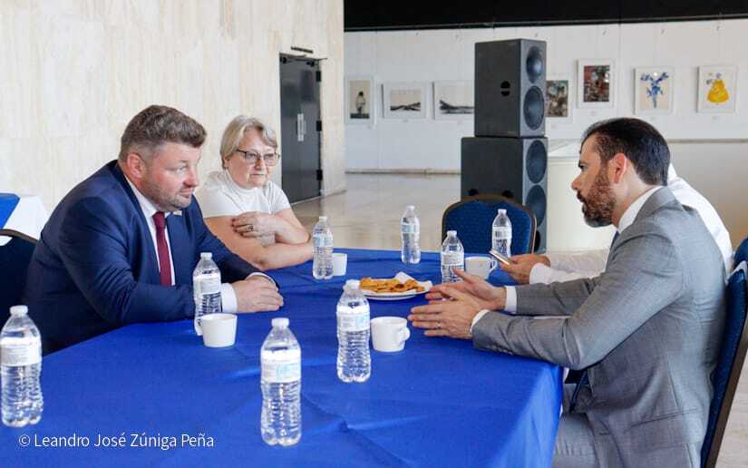 Visita-del-Embajador-de-Bielorrusia-al-TNRD-30