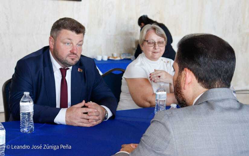 Visita-del-Embajador-de-Bielorrusia-al-TNRD-41