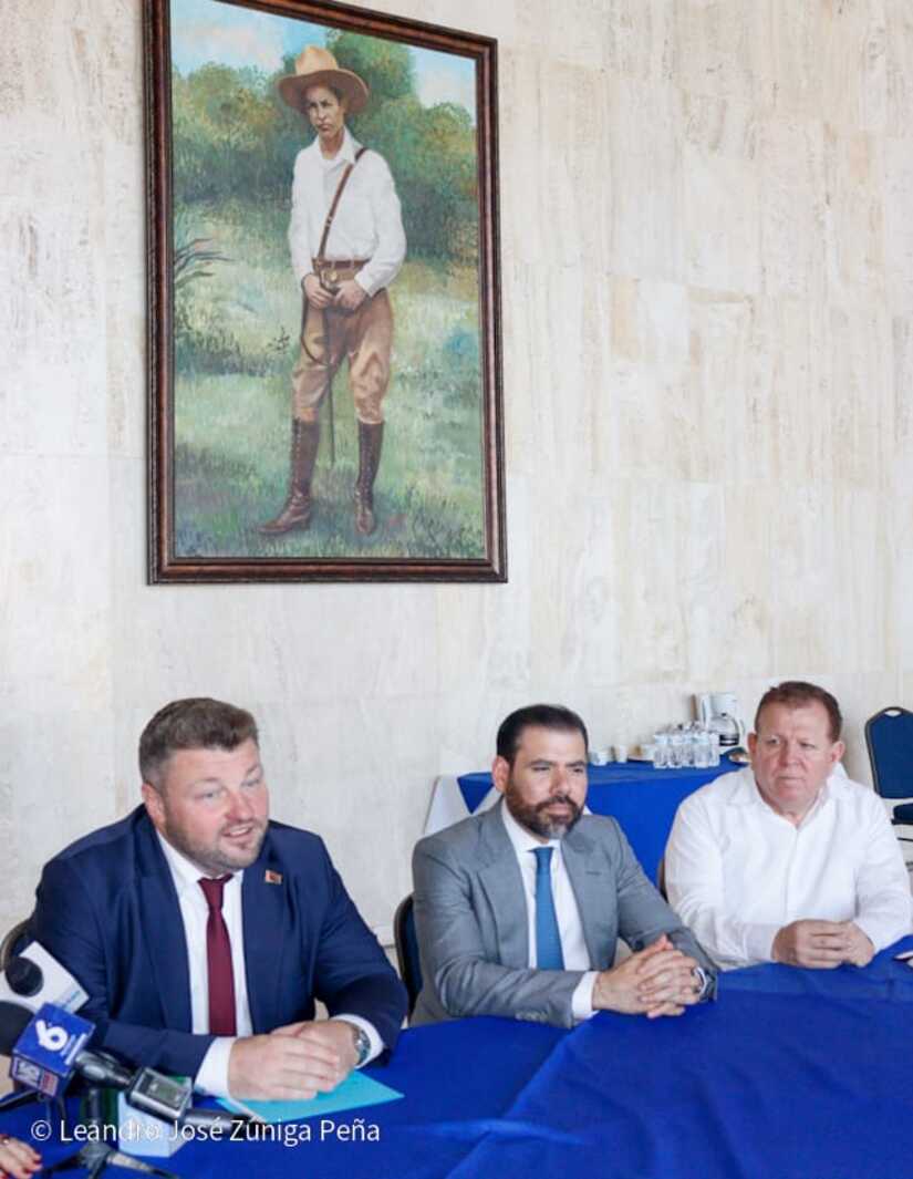 Visita-del-Embajador-de-Bielorrusia-al-TNRD-6