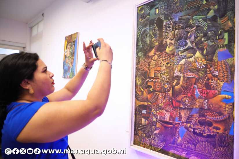 Exposicion-artistica-en-homenaje-a-Dia-Internacional-de-la-Mujer-7
