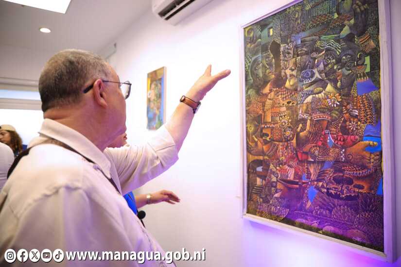 Exposicion-artistica-en-homenaje-a-Dia-Internacional-de-la-Mujer-8