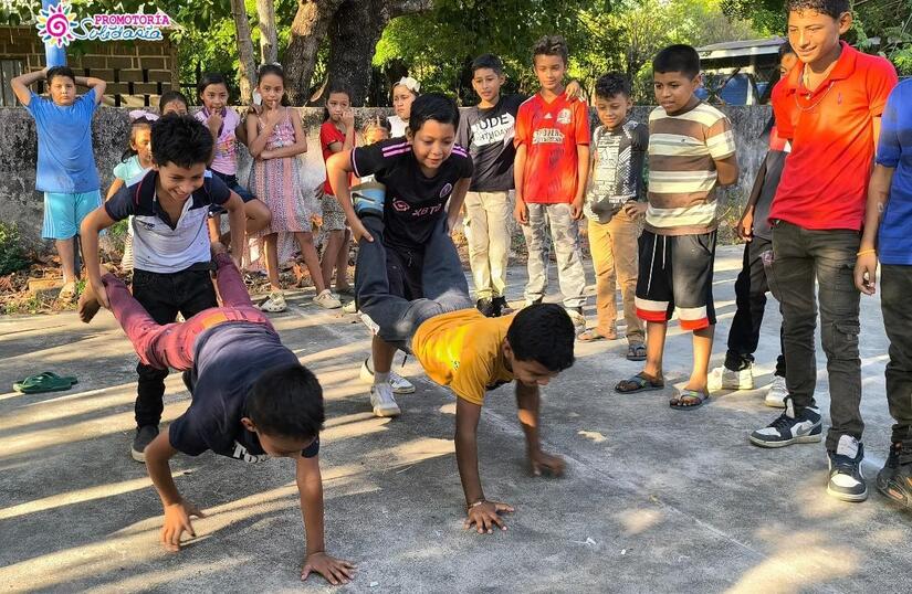 FESTIVAL-DEPARTAMENTAL-DE-LOS-MIMADOS-15