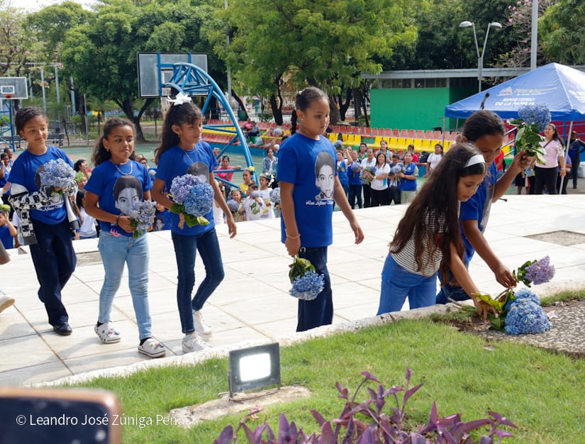 Luis-Alfonso-Velasquez-Flores-15