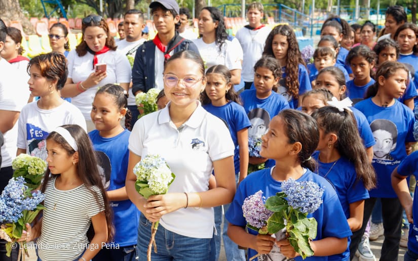 Luis-Alfonso-Velasquez-Flores-19