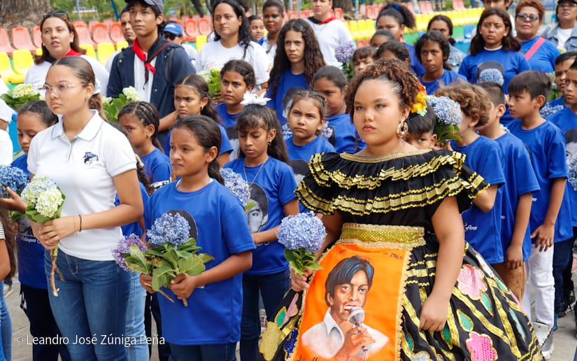 Luis-Alfonso-Velasquez-Flores-21