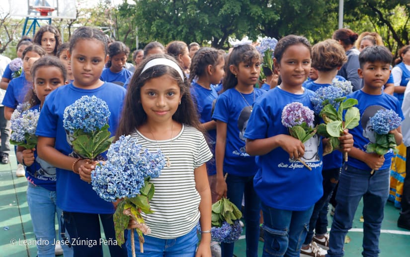 Luis-Alfonso-Velasquez-Flores-24