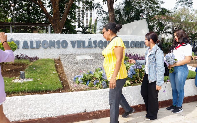 Luis-Alfonso-Velasquez-Flores-7