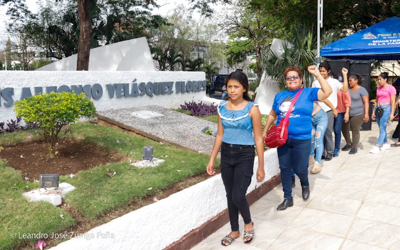 Luis-Alfonso-Velasquez-Flores-8