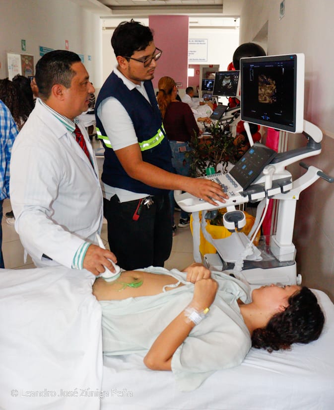 Entrega-de-Ultrasonidos-Nicaragua-13