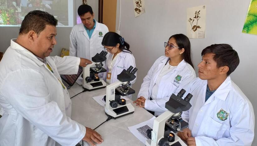 Centro-Universitario-Padre-y-Comandante-Camilo-Torres-Restrepo-18