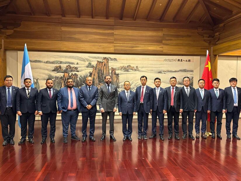 Delegacion-de-Nicaragua-en-China-(4)