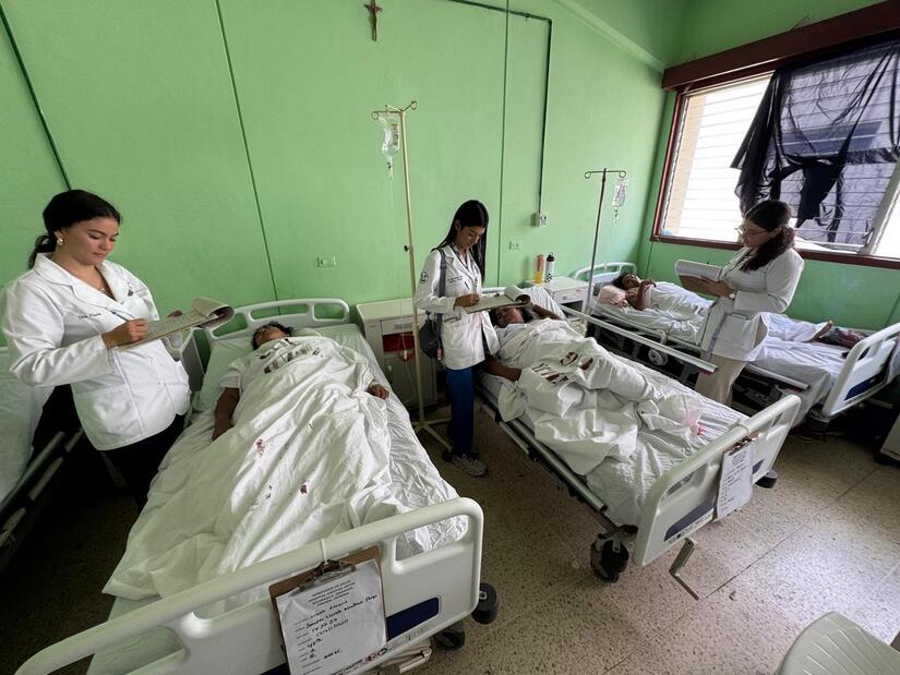 Mega-Feria-de-Salud-en-Granada-(17)