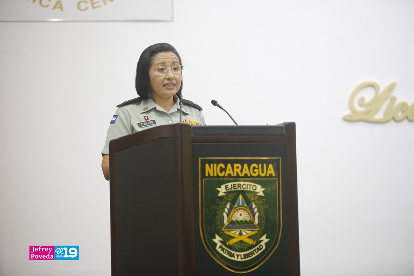 Egresados-Universidad-4-de-Mayo-1