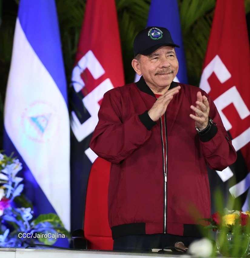 Entrega-de-autobuses-chinos-11