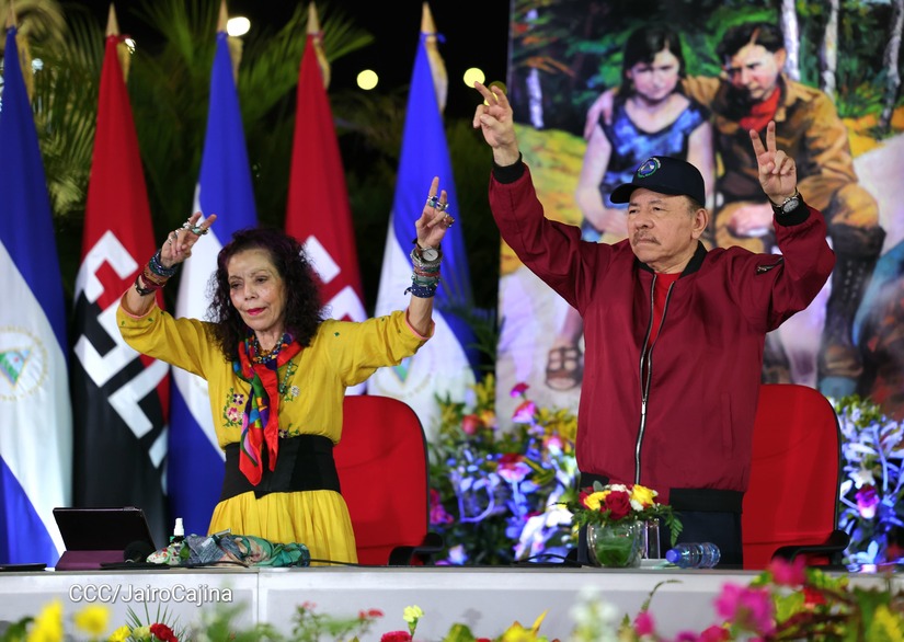 Entrega-de-autobuses-chinos-28