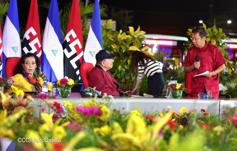 Entrega-de-autobuses-chinos-29