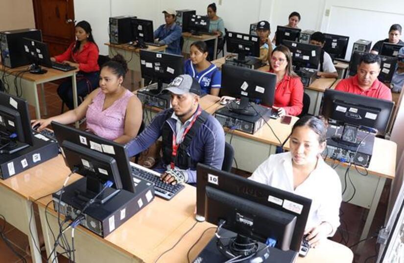 Universidad-Heroes-de-Chinandega-8