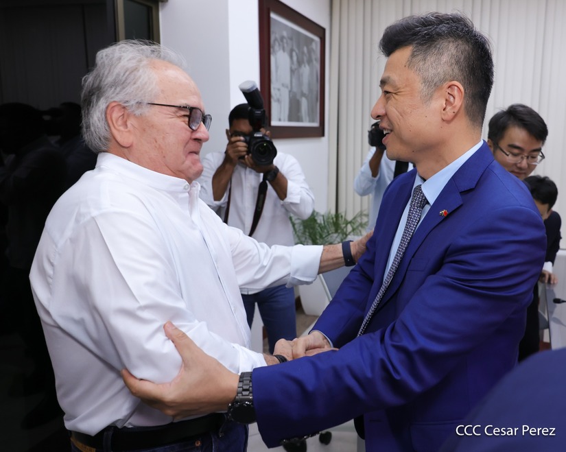 Embajador-de-China-4