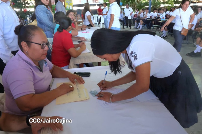 Bono-Presidencial-a-Bachilleres-15