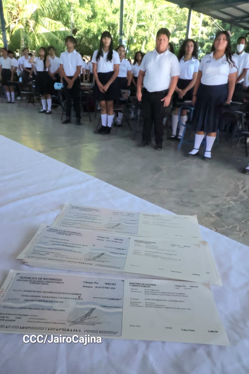 Bono-Presidencial-a-Bachilleres-23