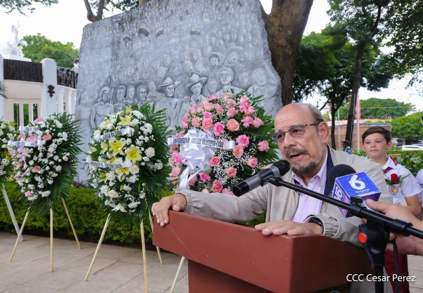 Cmdte-Fidel-Castro-10