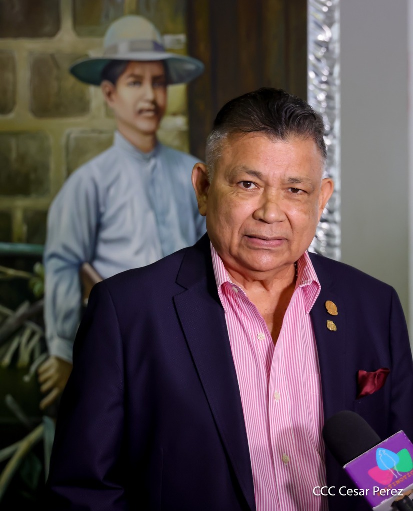 Conferencia-Benjamin-Zeledon--(10)