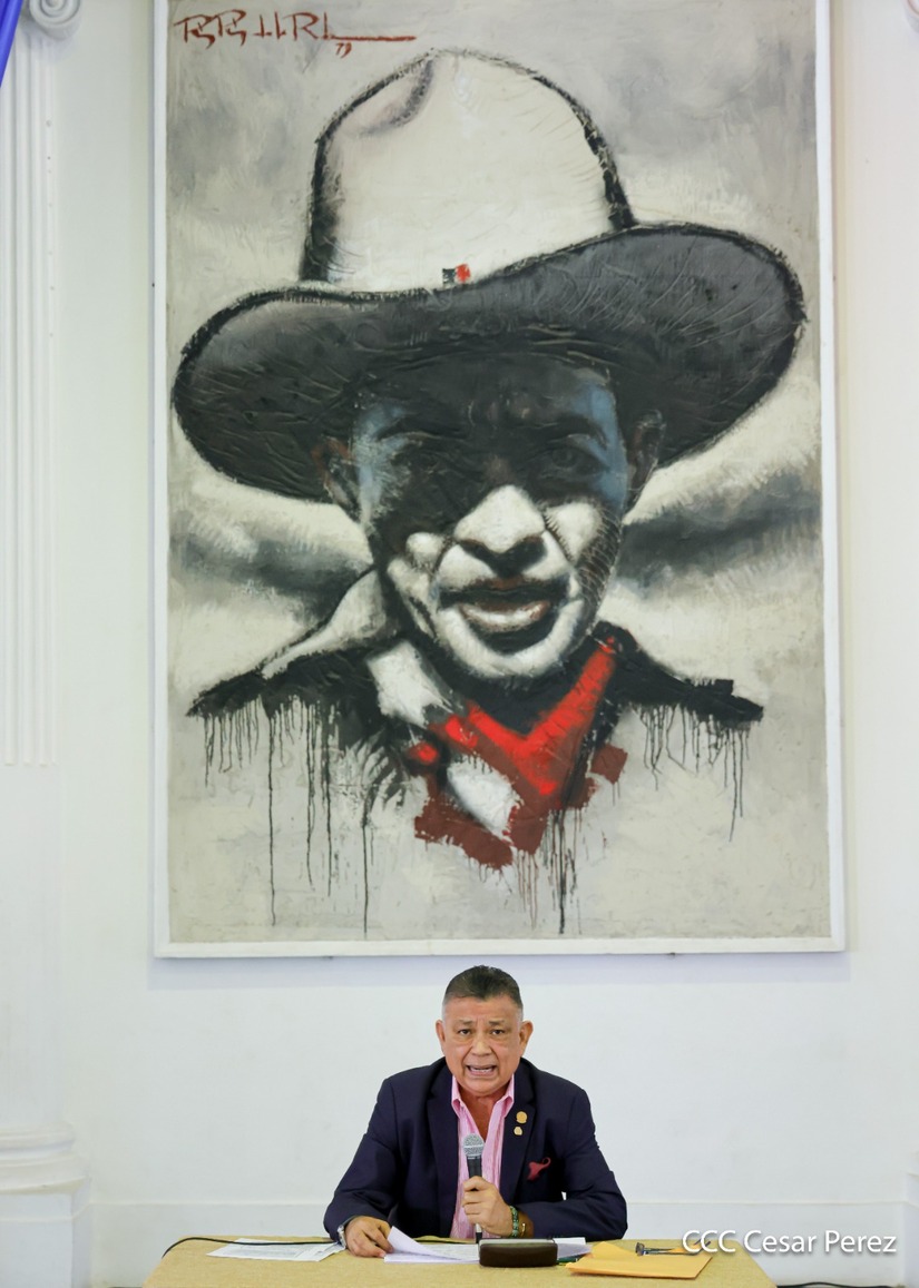 Conferencia-Benjamin-Zeledon--(3)