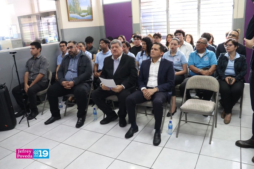 Conferencia-Revolucion-Sandinista-1