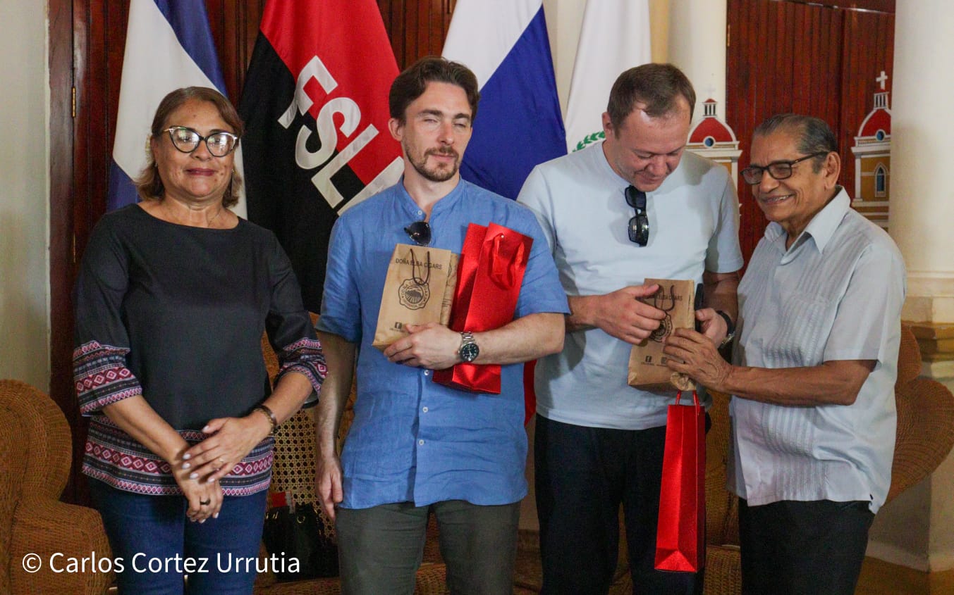 Escultores-Rusos--(31)