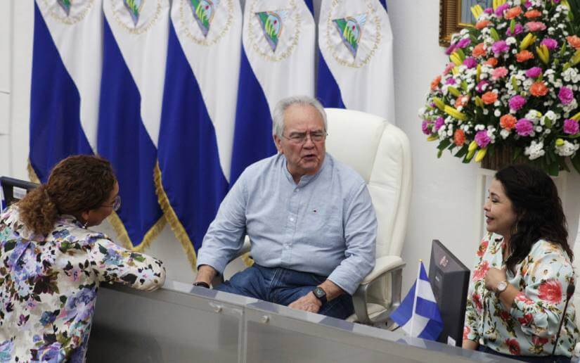 sesion-parlamentaria-1