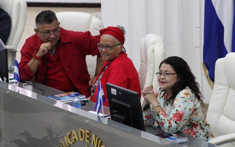 sesion-parlamentaria-9