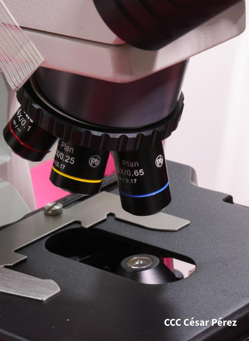 MINSA-MICROSCOPIOS-5