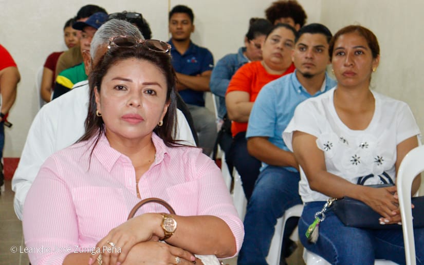 Capacitacion-a-vendedores-de-polvora-19