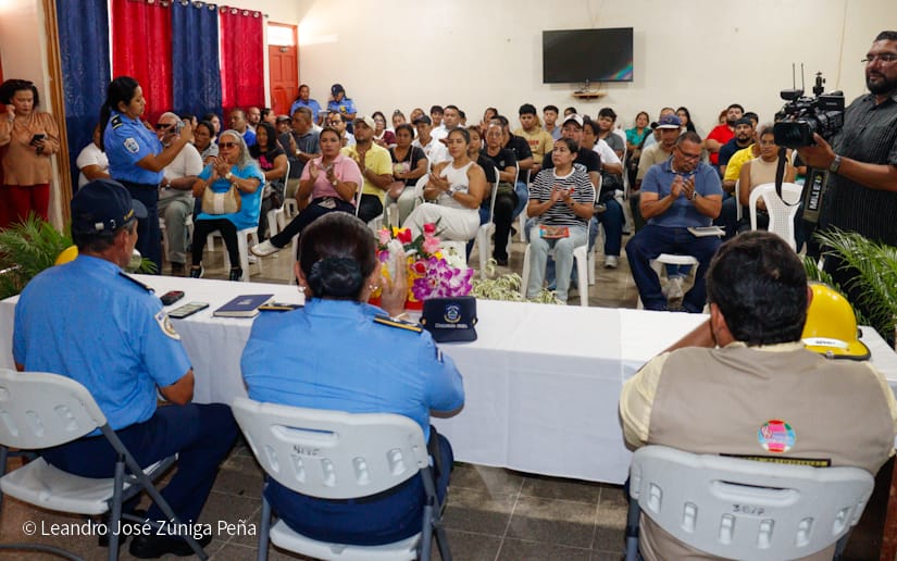 Capacitacion-a-vendedores-de-polvora-21