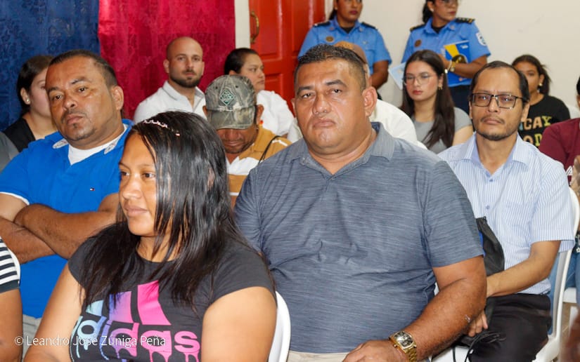 Capacitacion-a-vendedores-de-polvora-7