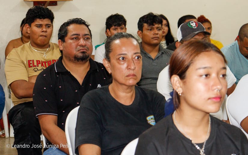 Capacitacion-a-vendedores-de-polvora-8