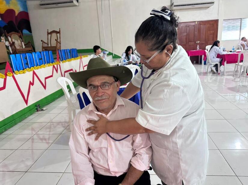 Mega-Feria-de-Salud--(10)