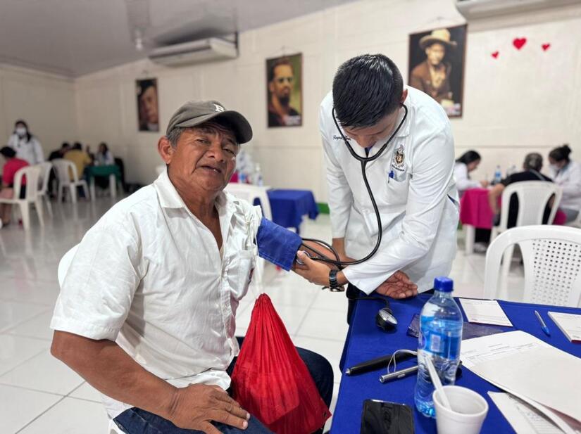 Mega-Feria-de-Salud--(8)