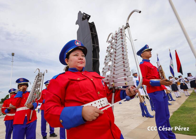 Bandera-Loma-Tiscapa-11