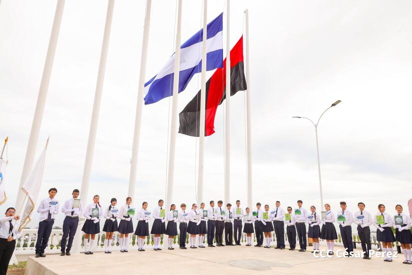 Bandera-Loma-Tiscapa-15