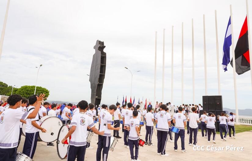 Bandera-Loma-Tiscapa-16