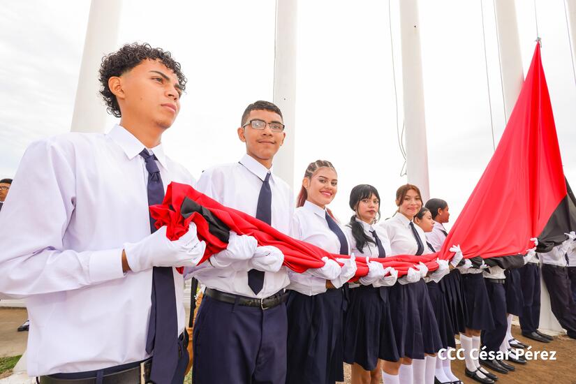 Bandera-Loma-Tiscapa-3