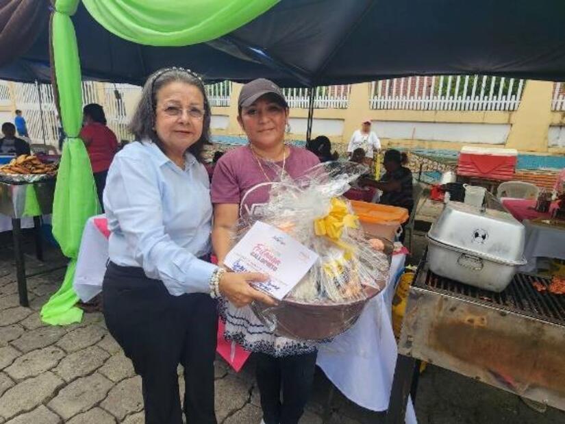 FESTIVALES-DE-FRITANGA-Y-GALLO-PINTO-4