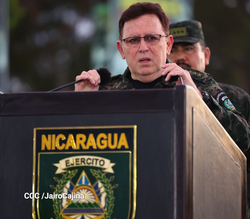 Desfile-Pueblo-Ejercito-14