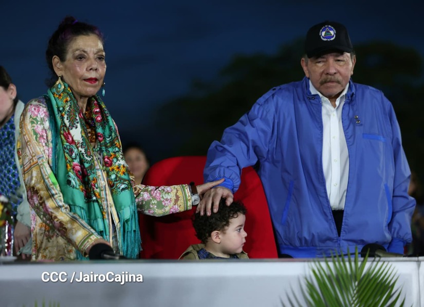 Desfile-Pueblo-Ejercito-16